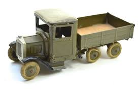 BRITAINS 1334 'Round cab' truck cab door - Each - (21035)