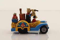 CORGI 1008 Junior Paddlewagon plastic sweet pea in boat - Each - (16260)
