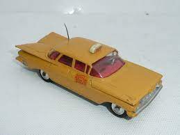 CORGI DECALS 221 Impala yellow cab taxi (waterslide transfer) - Set - (15041)