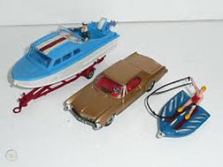 CORGI GS31 Dolphion boat blue plastic outboard engine 3-part kit - Set - (21893)