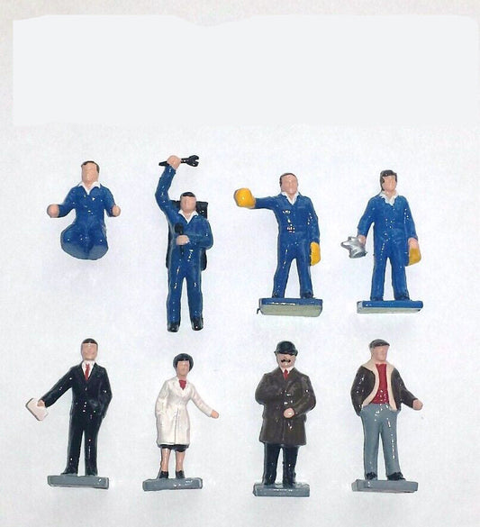 DINKY 009 Mechanic standing with oil can blue plastic painted - Each - (21501)