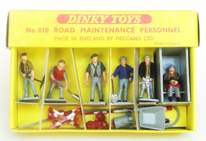 DINKY 010 Road repair crew plastic man leaning on shovel painted - Each - (21508)