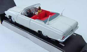 DINKY 115 Plymouth Fury plastic female passenger painted - Each - (21528)