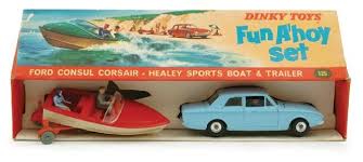 DINKY 125 Fun Ahoy gift set speed boat grey plastic male driver painted - Each - (17402)