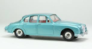 DINKY BOXES 146 Daimler V8 repro 'age-related' box - Each - (16366)