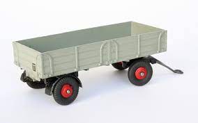 DINKY DECALS 951 Trailer 'T' (waterslide transfer) - Each - (21726)