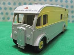 DINKY BOXES 979 Newmarket horsebox repro 'age-related' box - Each - (16756)