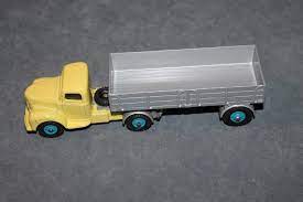 DINKY DECALS 425 Bedford Coal Truck 'Hall & Co' (waterslide transfer) - Set - (16945)