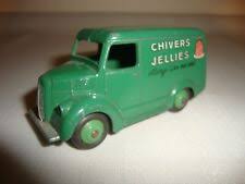 DINKY DECALS 452 Trojan van 'Chivers' (waterslide transfer) - Set - (16961)