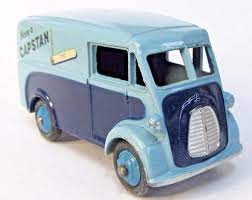 DINKY DECALS 465 Morris van 'Capstan' (waterslide transfer) - Set - (16964)