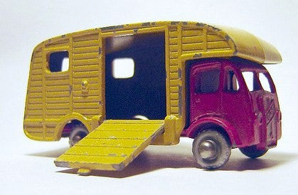 MATCHBOX BOXES 35A ERF Horse box repro 'age-related' box - Each - (18941)