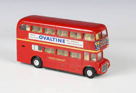 SPOTON 145 AEC Routemaster bus plastic grille (1st type) - bright finish - Each - (20577)