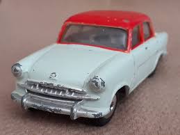 CORGI BOXES 207M Standard Vanguard (Mechanical)    repro 'age-related' box - Each - (14704)