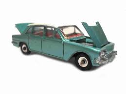 DINKY 135 Triumph 2000 clear plastic window unit - Each - (17464)