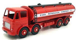 DINKY DECALS 943 Leyland tanker 'Esso' (waterslide transfer) - Set - (17042)