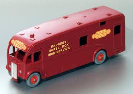 DINKY DECALS 981 Horsebox 'British Railways' (waterslide transfer) - Set - (16984)