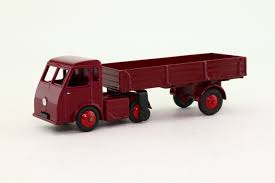DINKY 30W Hindle Smart Electric Truck trailer leg (tin pressing) - Each - (17217)