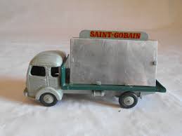 F/DINKY DECALS 33C Simca 'Saint Gobain / Miroitier' red only - waterslide transfer - Set - (19944)