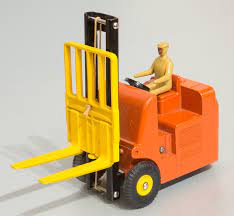 F/DINKY 597 Fork lift driver painted - Each - (22385)