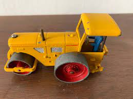 F/DINKY 90 Richier roadroller standing driver painted blue - Each - (22347)