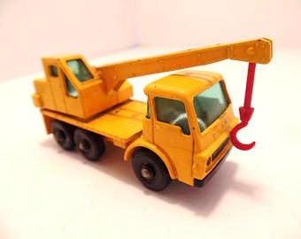 MATCHBOX 63C dodge crane truck yellow plastic hook - Each - (19208)