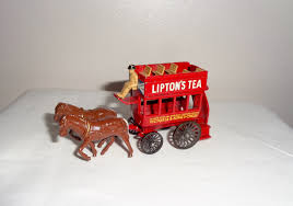 YesterYear Decals Y12 Horsebox 'Lipton's Tea' (waterslide transfer) - Set - (21384)