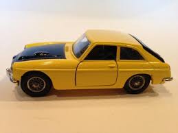 CORGI 345 MGC GT clear plastic window unit - Each - (15707)
